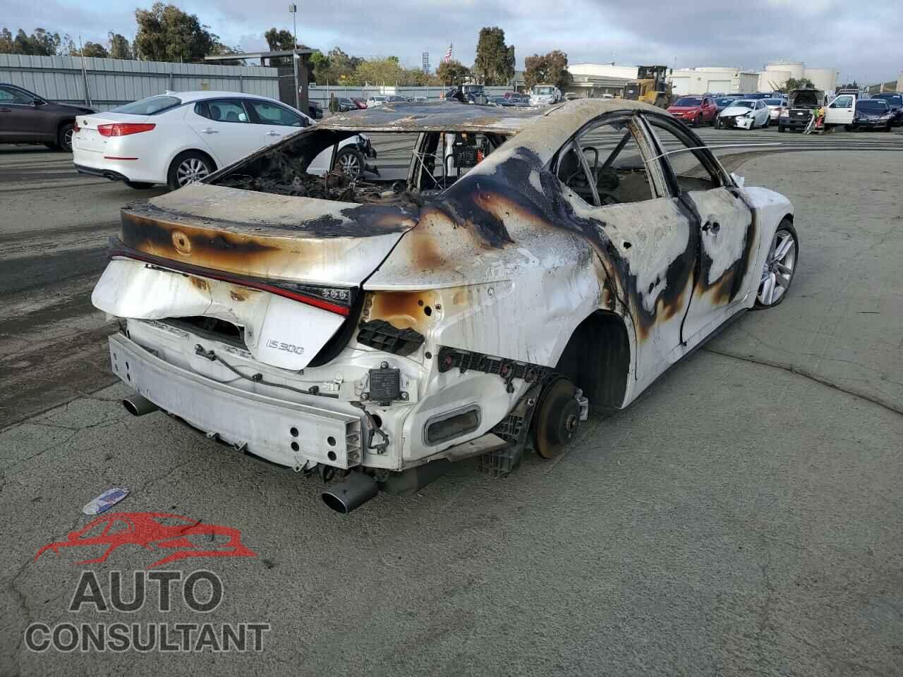 LEXUS IS 2021 - JTHCA1D28M5111012