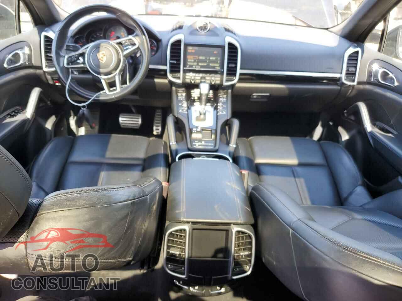PORSCHE CAYENNE 2016 - WP1AB2A27GLA96873