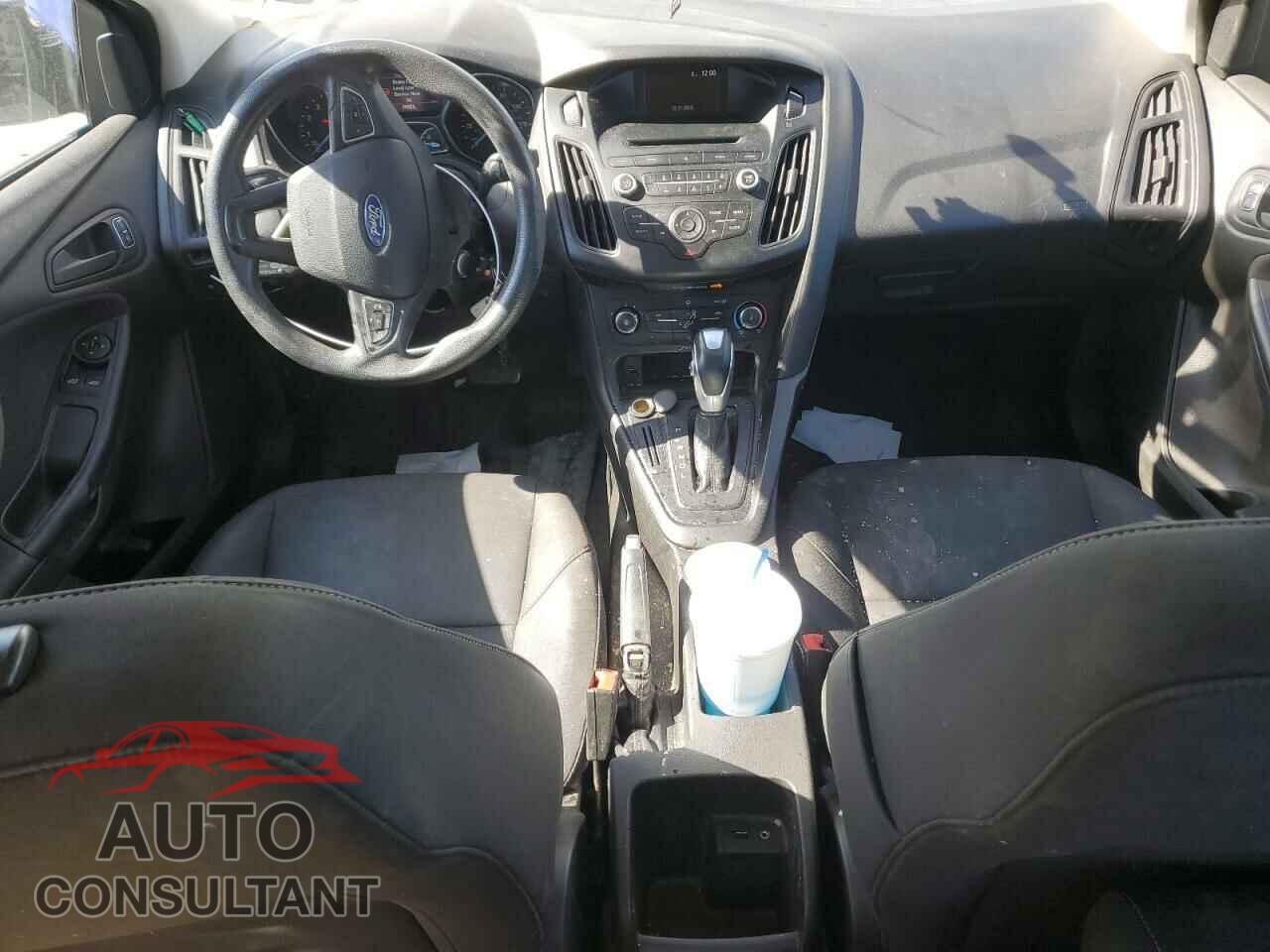 FORD FOCUS 2016 - 1FADP3E23GL261310