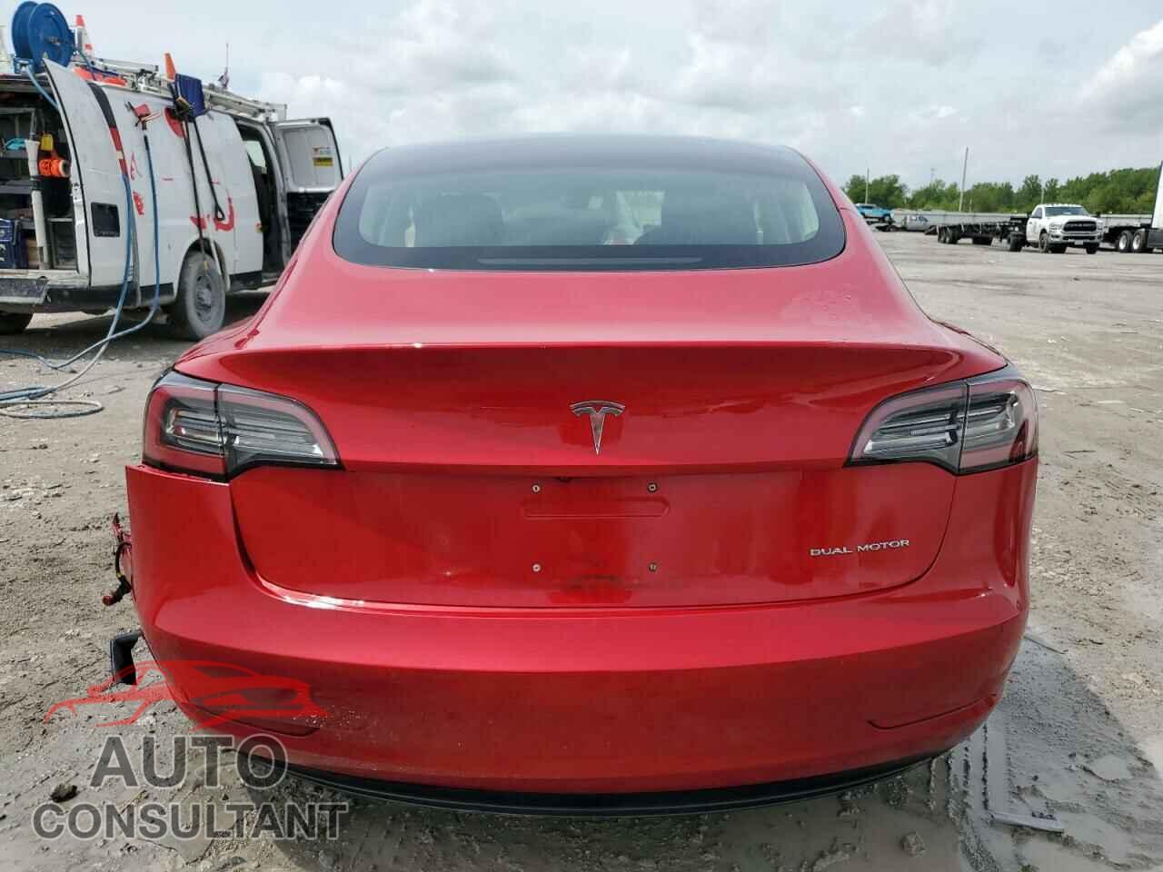 TESLA MODEL 3 2018 - 5YJ3E1EB4JF054502