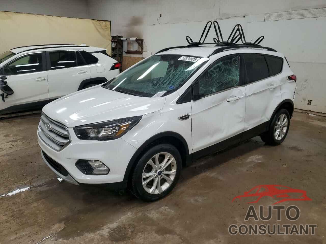 FORD ESCAPE 2018 - 1FMCU9GD1JUC41019
