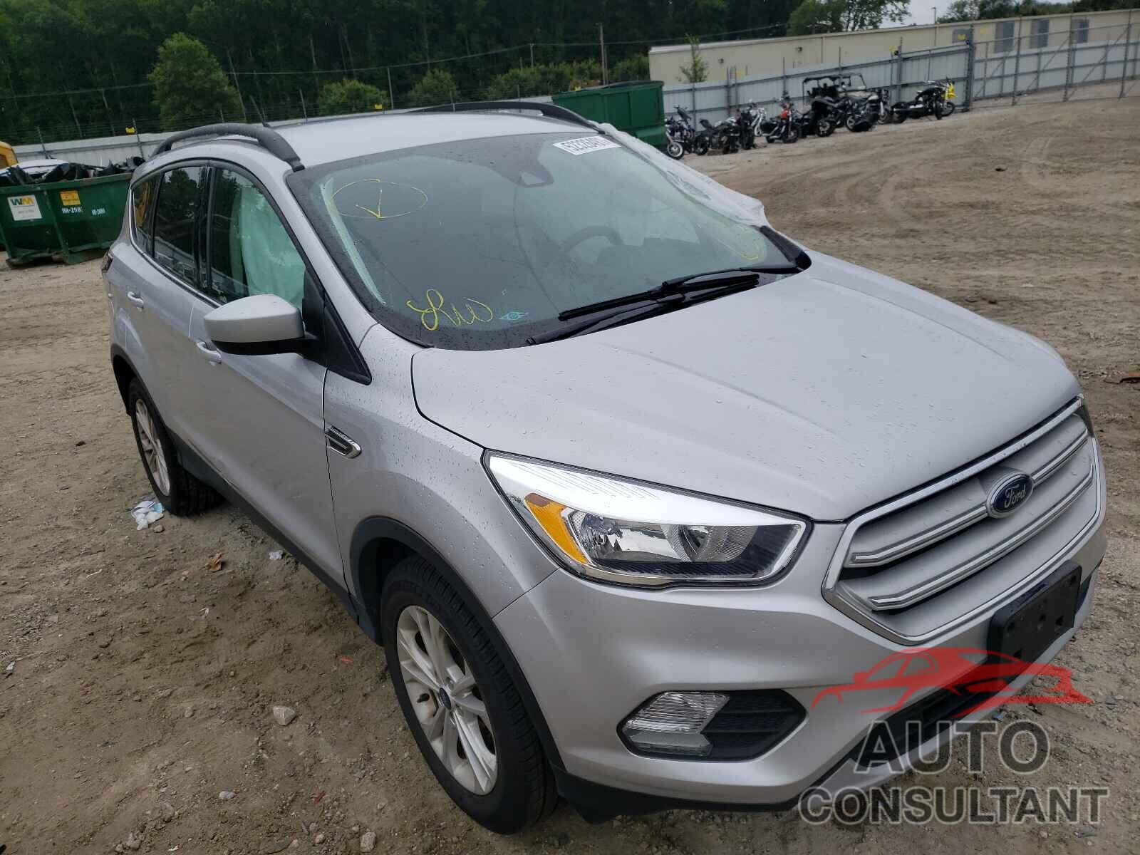 FORD ESCAPE 2018 - 1FMCU0GD7JUB21091