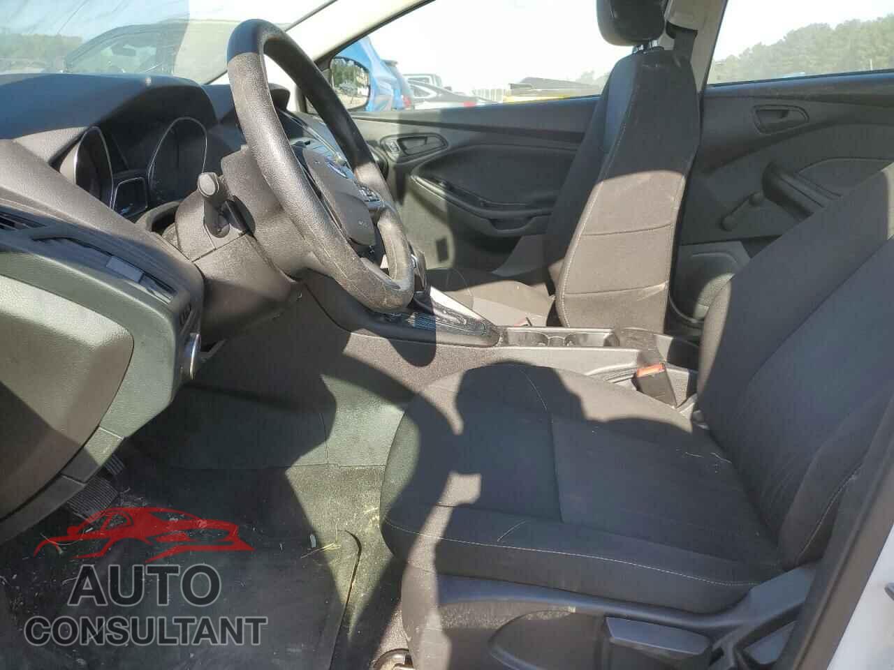 FORD FOCUS 2017 - 1FADP3E2XHL337638