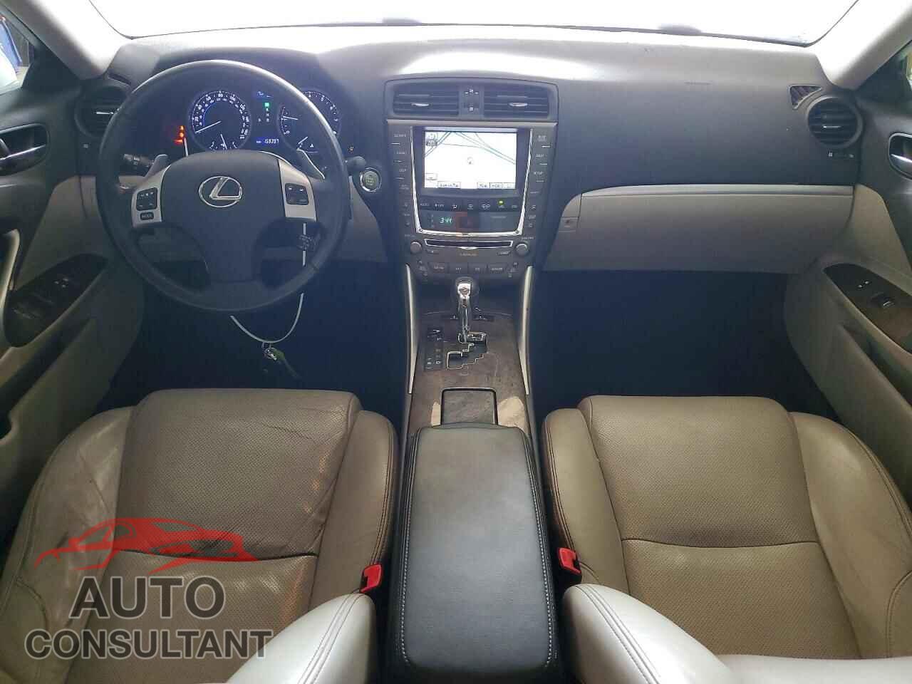 LEXUS IS 2011 - JTHBF5C22B2101919
