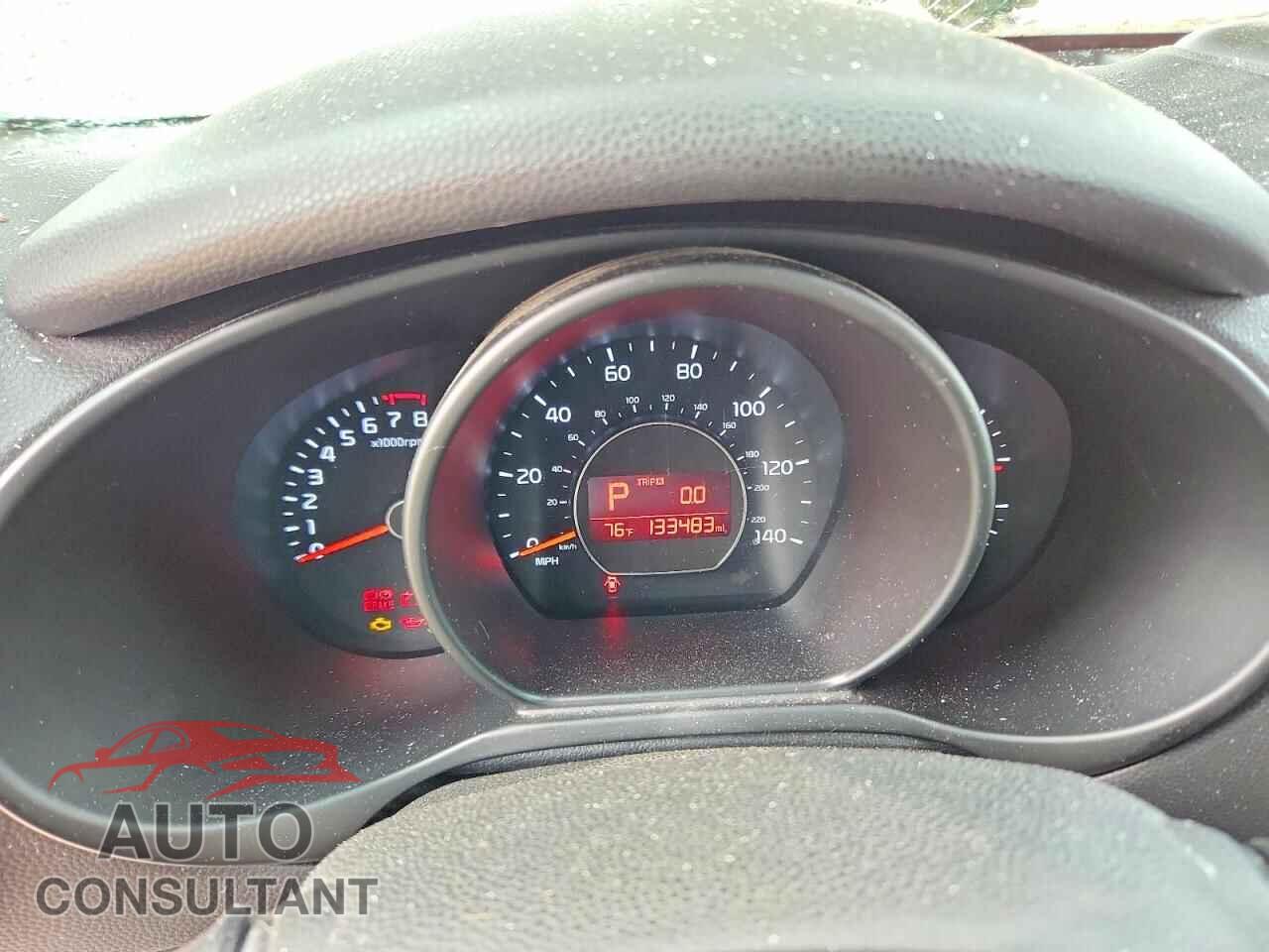 KIA SOUL 2015 - KNDJP3A57F7775231