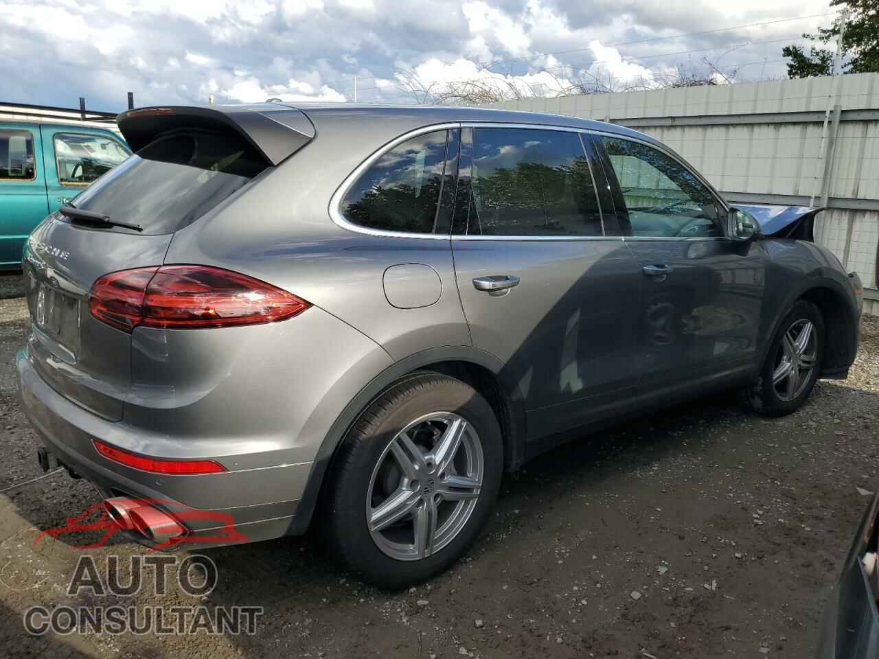 PORSCHE CAYENNE 2018 - WP1AB2A28JLA60262