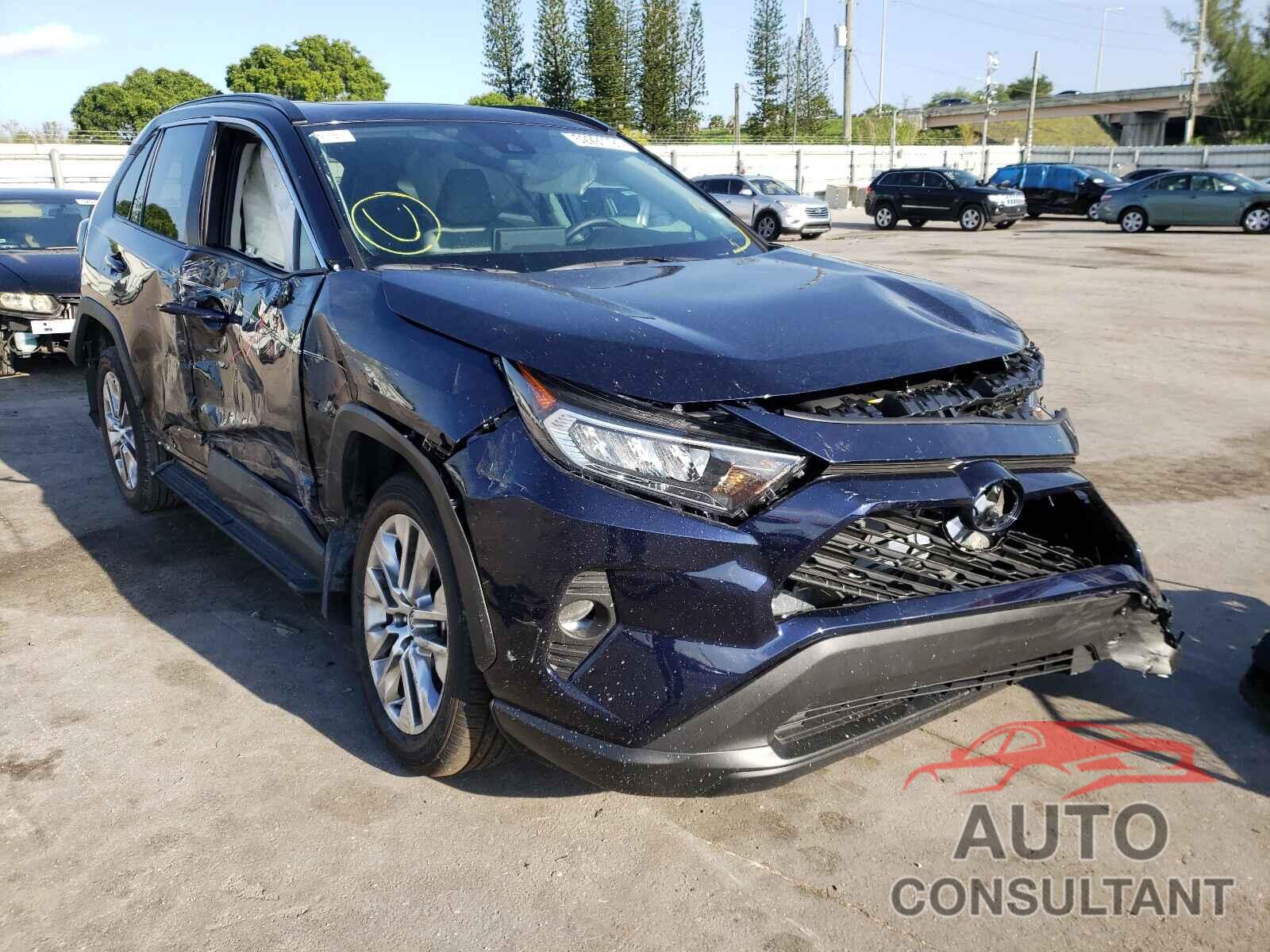 TOYOTA RAV4 2021 - 2T3C1RFV2MW155569