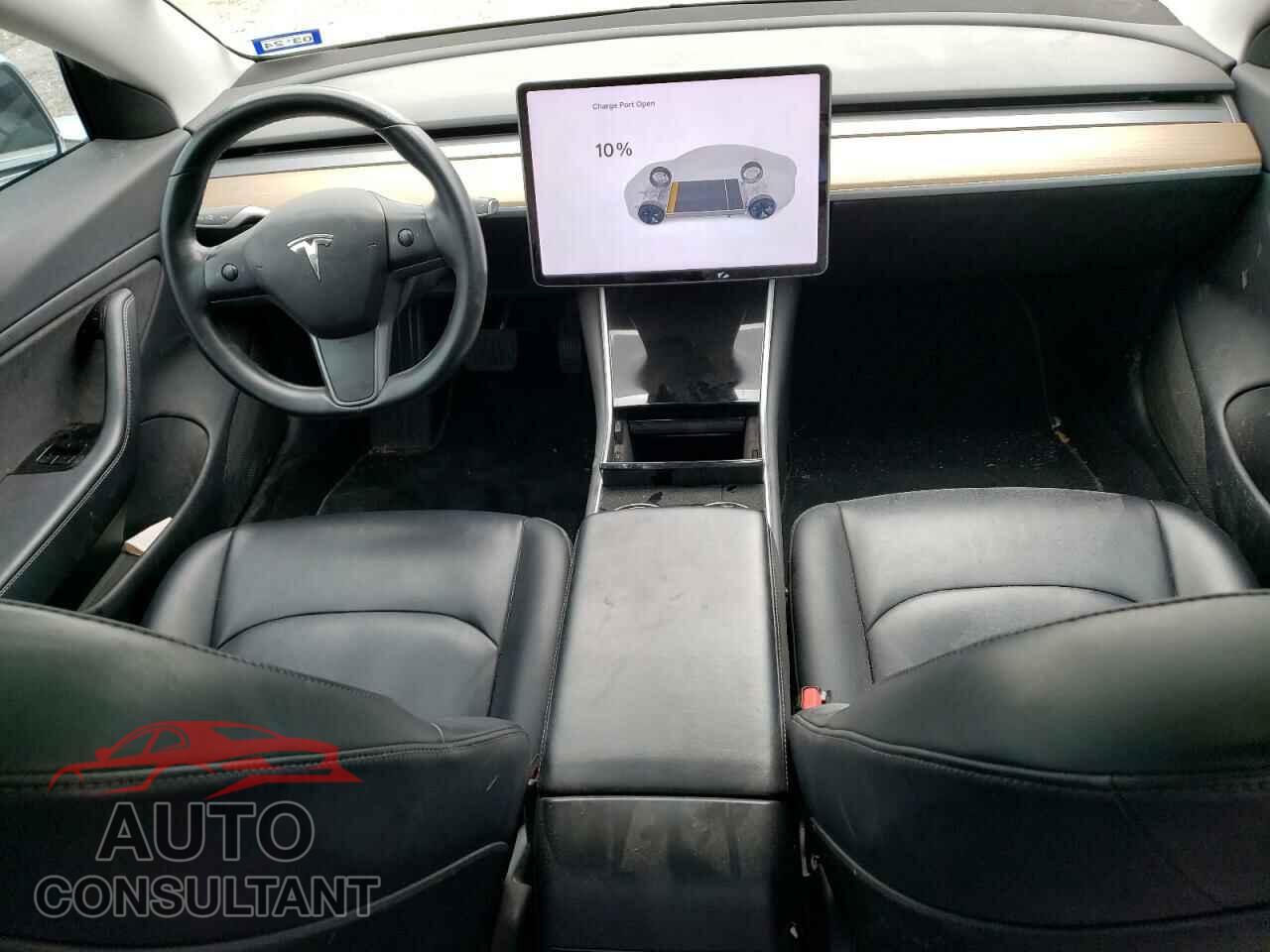 TESLA MODEL 3 2018 - 5YJ3E1EA5JF008779