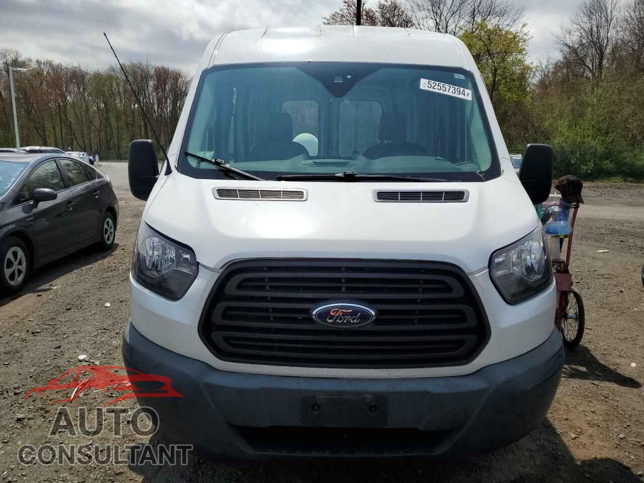 FORD TRANSIT 2017 - 1FTYR1CM3HKB24549