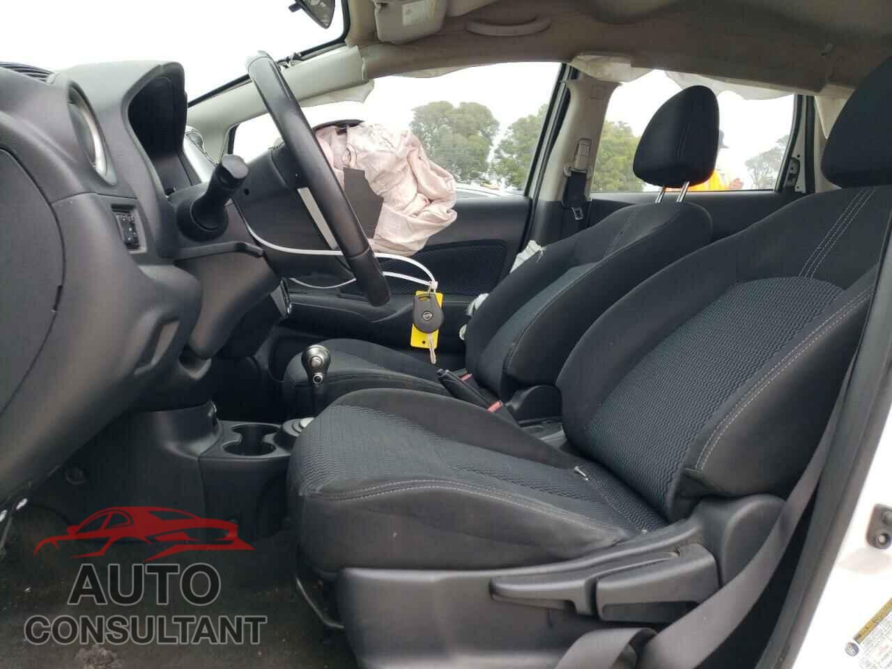 NISSAN VERSA 2017 - 3N1CE2CP5HL353371