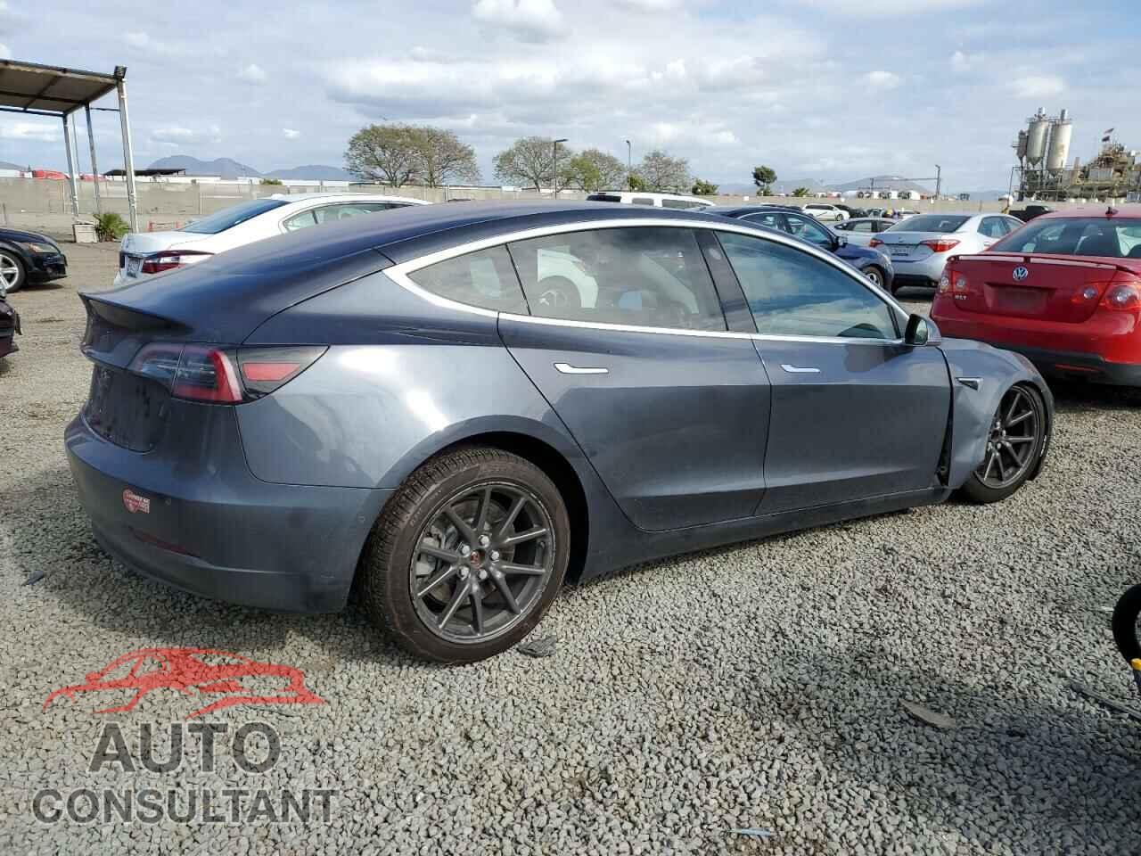 TESLA MODEL 3 2018 - 5YJ3E1EA2JF038886