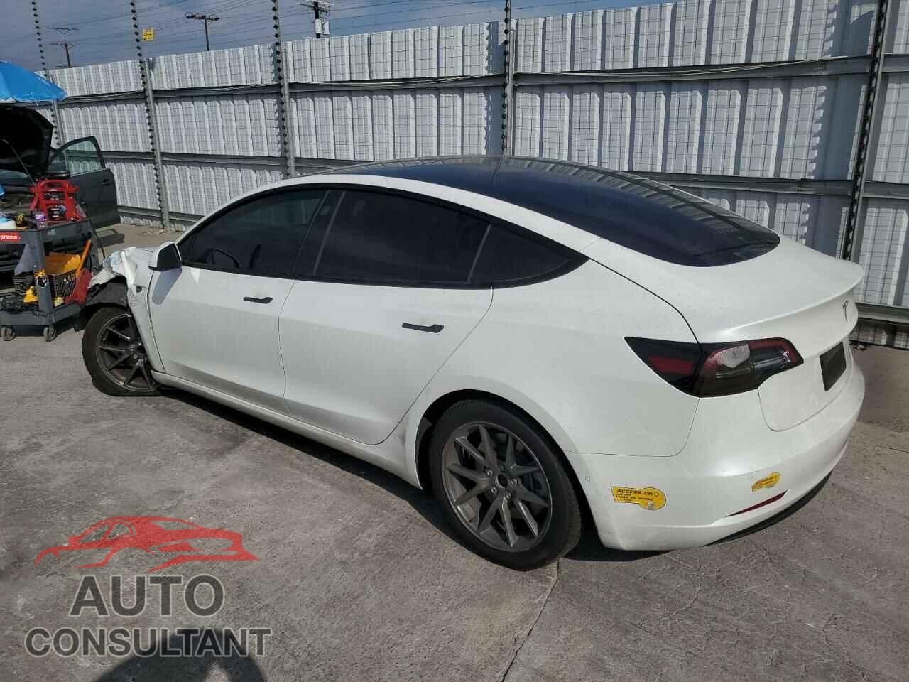 TESLA MODEL 3 2021 - 5YJ3E1EA8MF098935