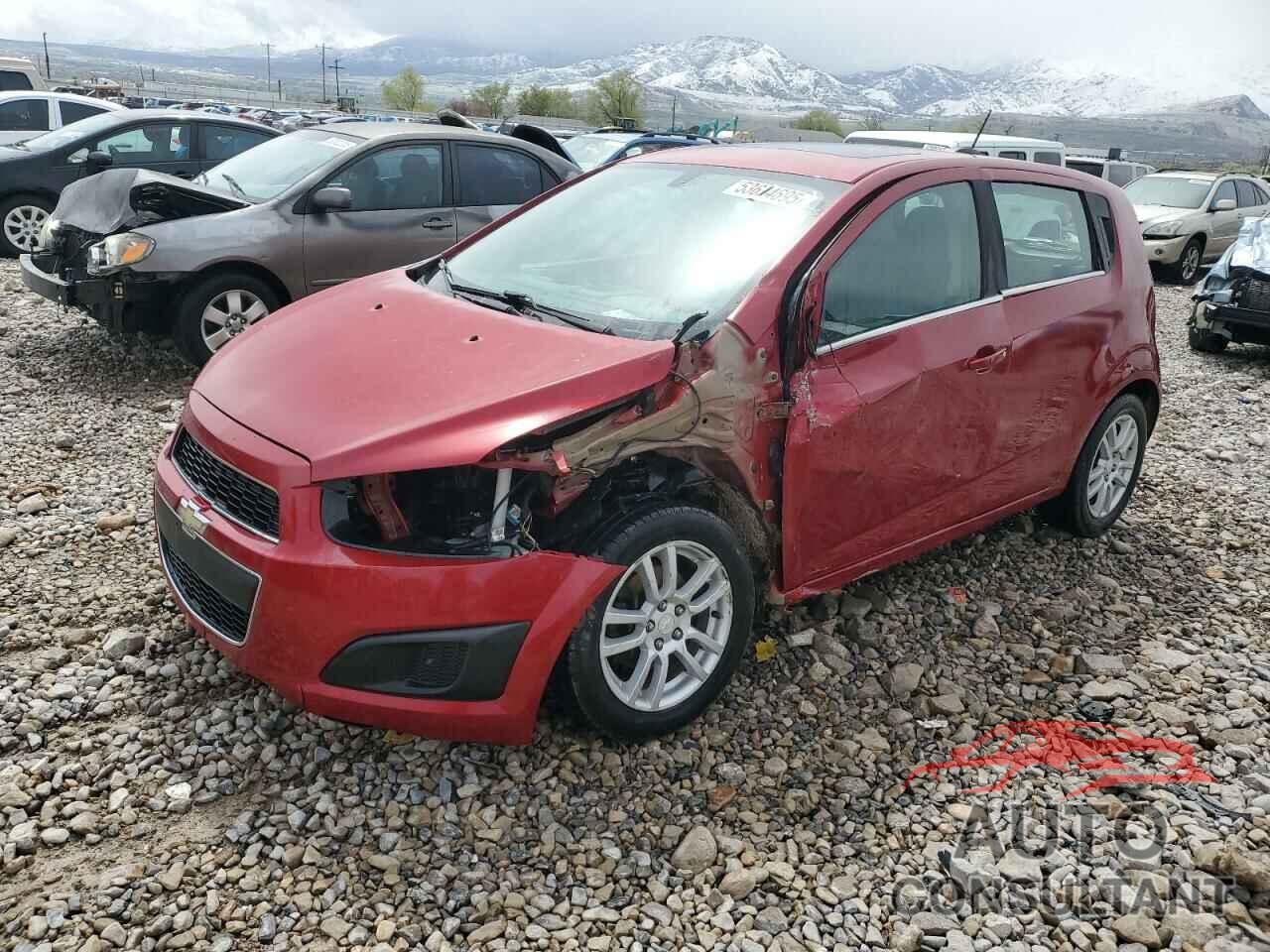 CHEVROLET SONIC 2015 - 1G1JC6SB6F4118254