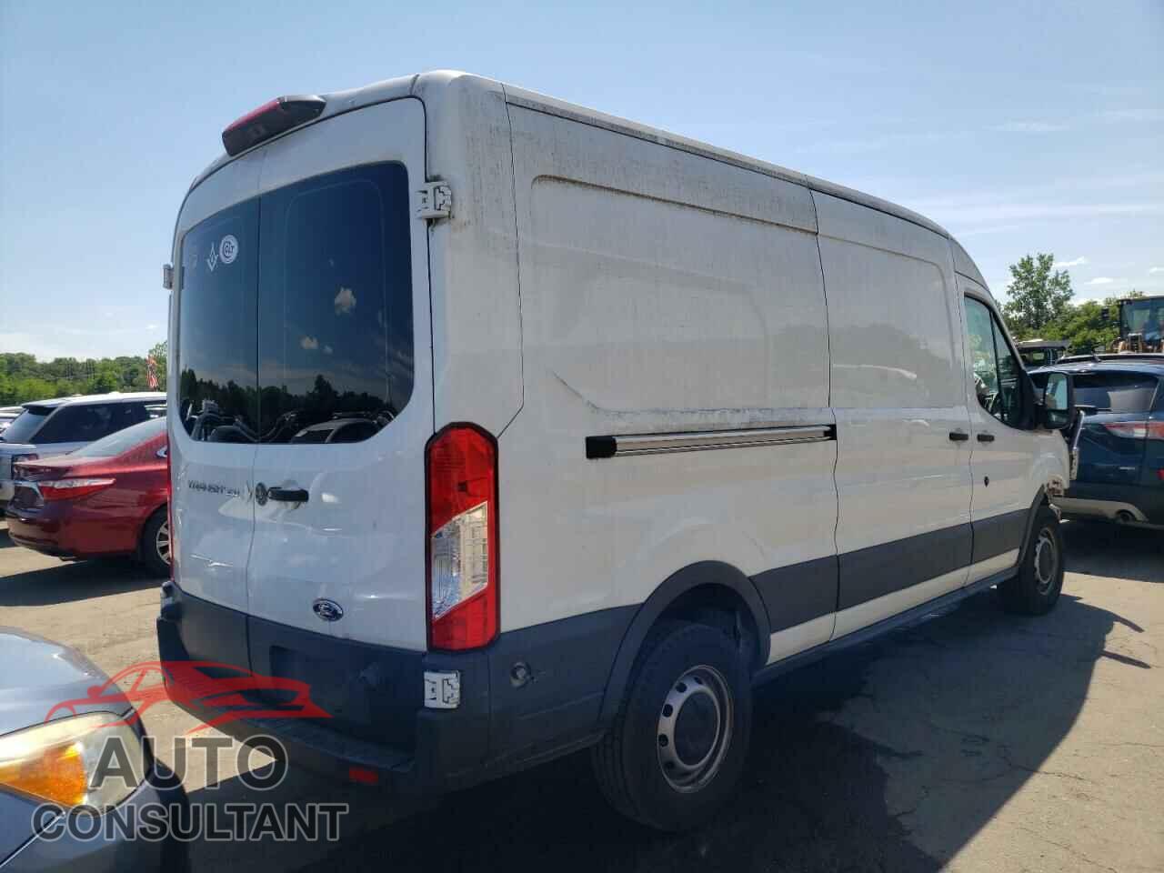 FORD TRANSIT 2018 - 1FTYR2CM1JKA43948