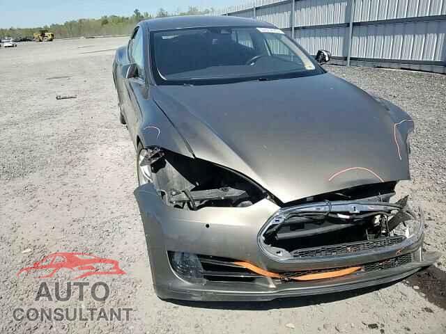 TESLA MODEL S 2016 - 5YJSA1E2XGF121040