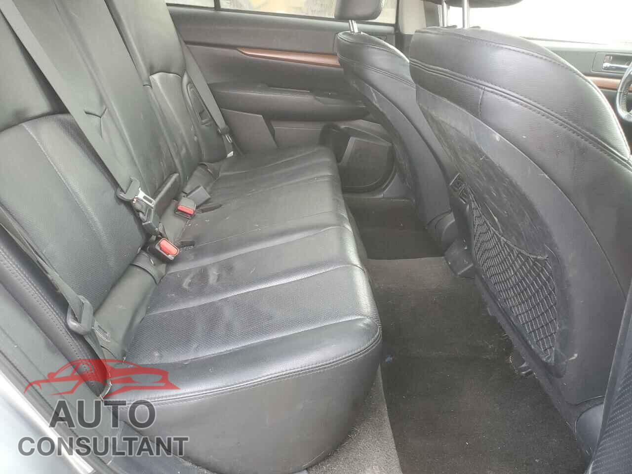 SUBARU OUTBACK 2013 - 4S4BRBPC2D3261561