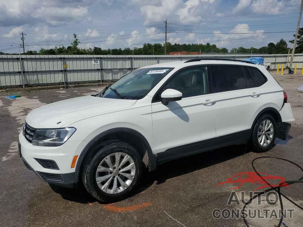 VOLKSWAGEN TIGUAN 2018 - 3VV1B7AX1JM083571