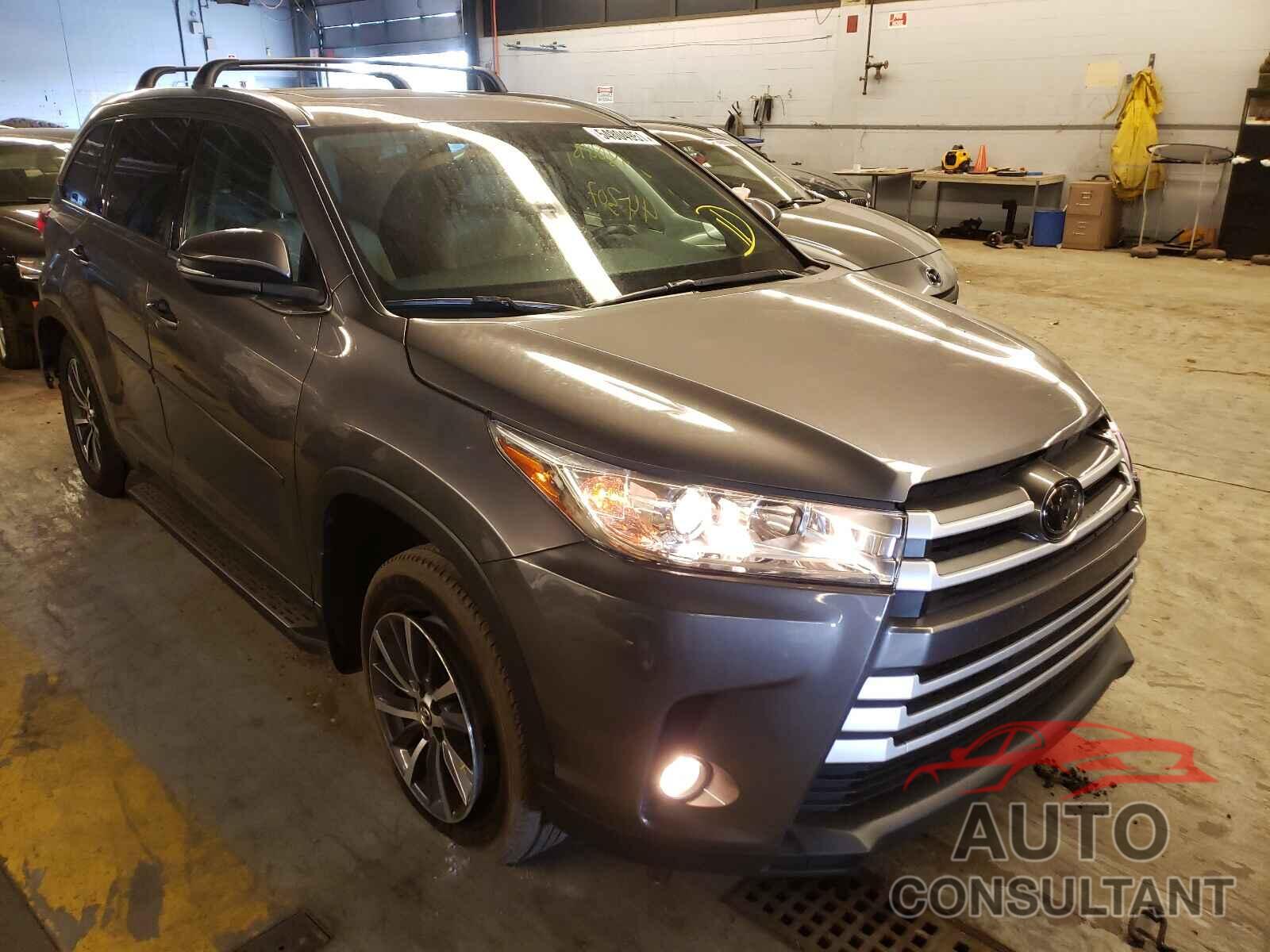 TOYOTA HIGHLANDER 2017 - 5TDJZRFH8HS442738