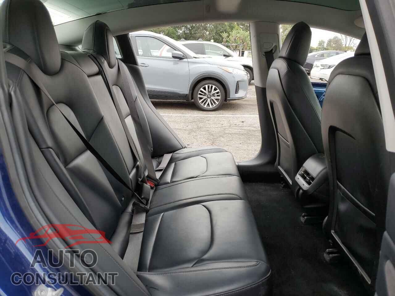 TESLA MODEL 3 2018 - 5YJ3E1EA9JF013743