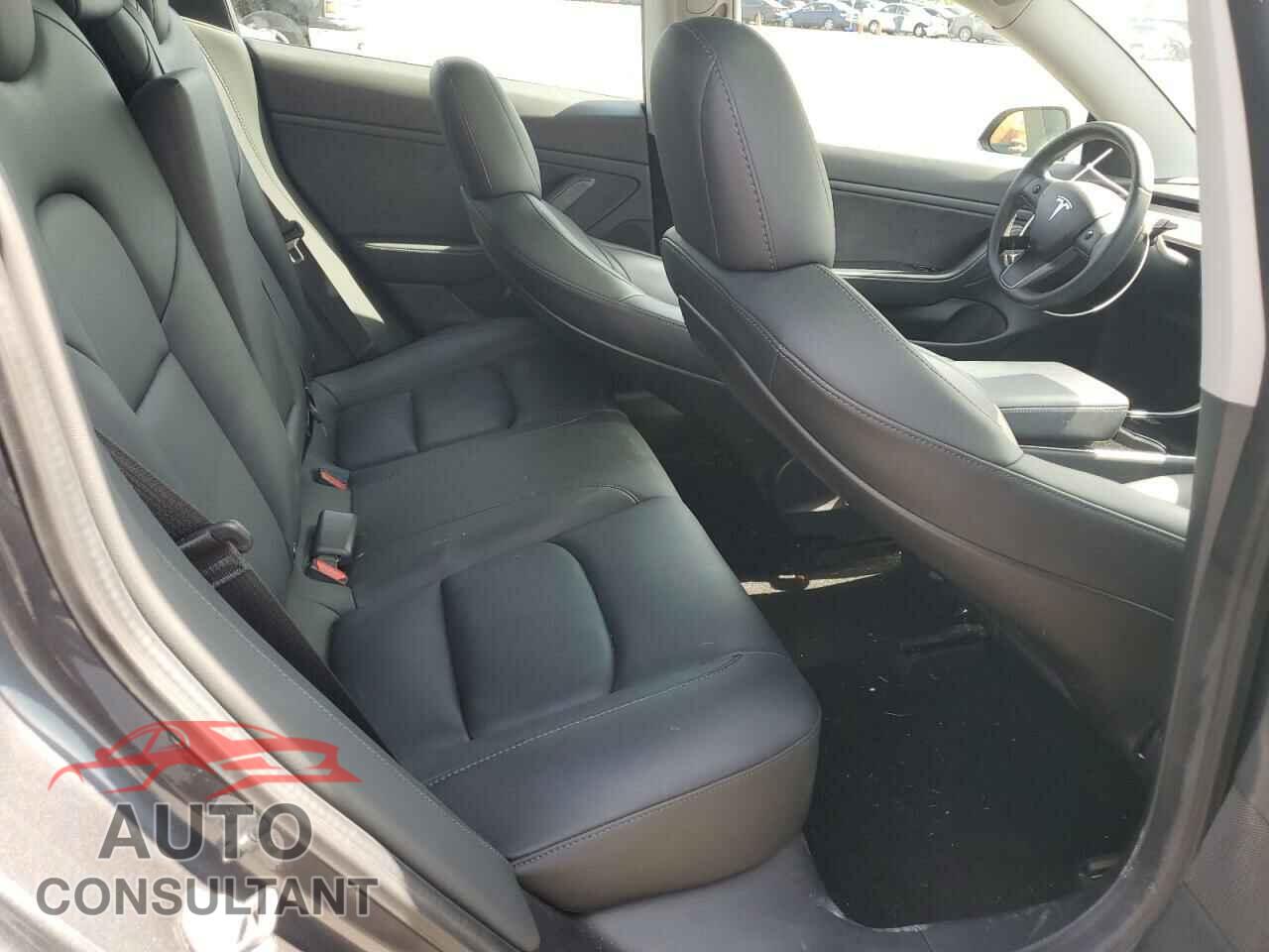 TESLA MODEL 3 2020 - 5YJ3E1EB5LF589907
