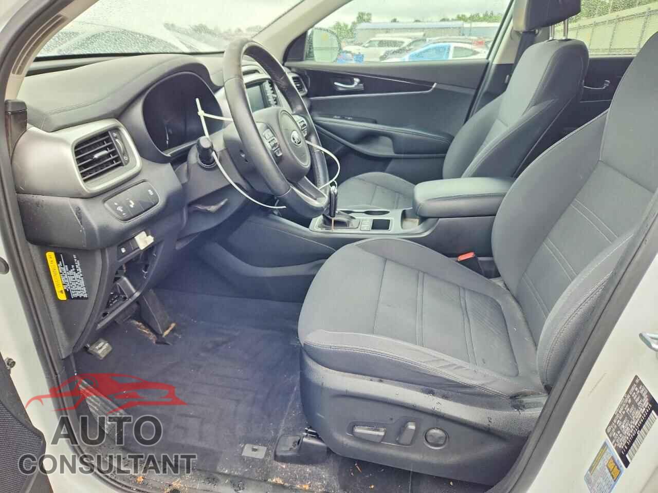 KIA SORENTO 2017 - 5XYPGDA54HG302425