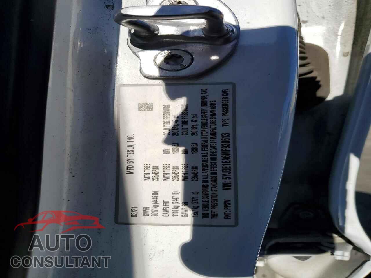 TESLA MODEL 3 2021 - 5YJ3E1EA6MF930613