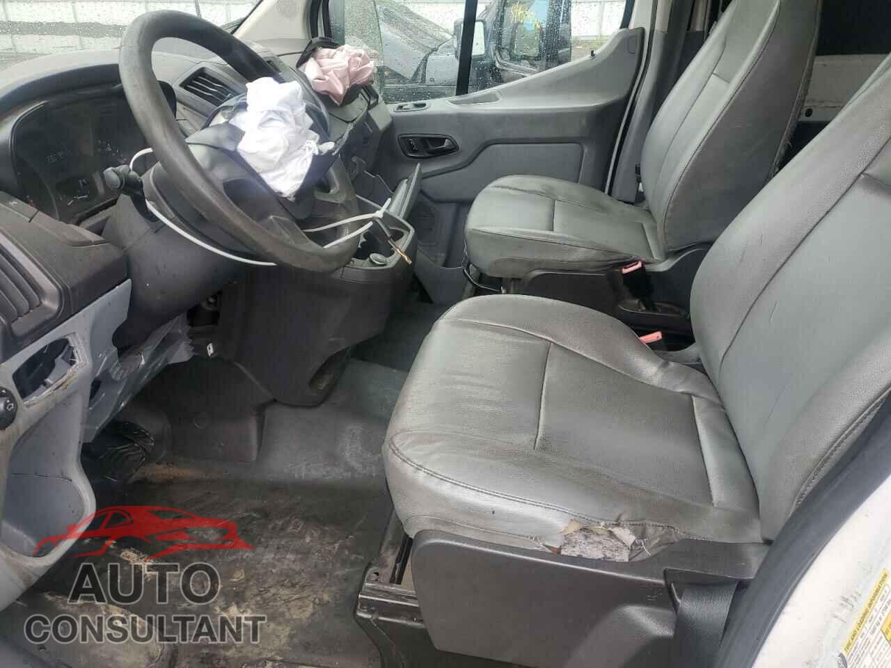 FORD TRANSIT 2018 - 1FTYR2CM3JKA52361