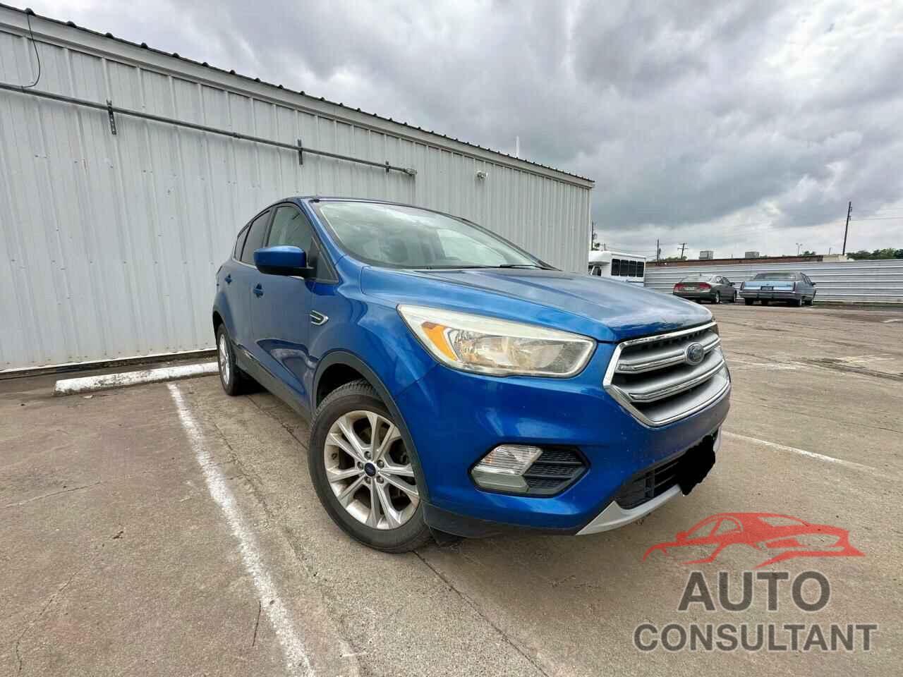 FORD ESCAPE 2017 - 1FMCU0GD5HUD23115