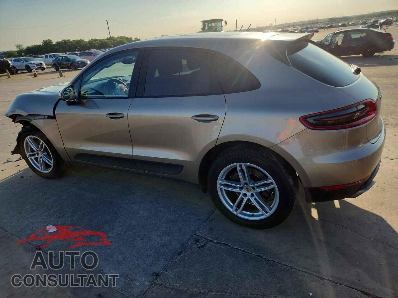 PORSCHE MACAN 2018 - WP1AA2A54JLB10717