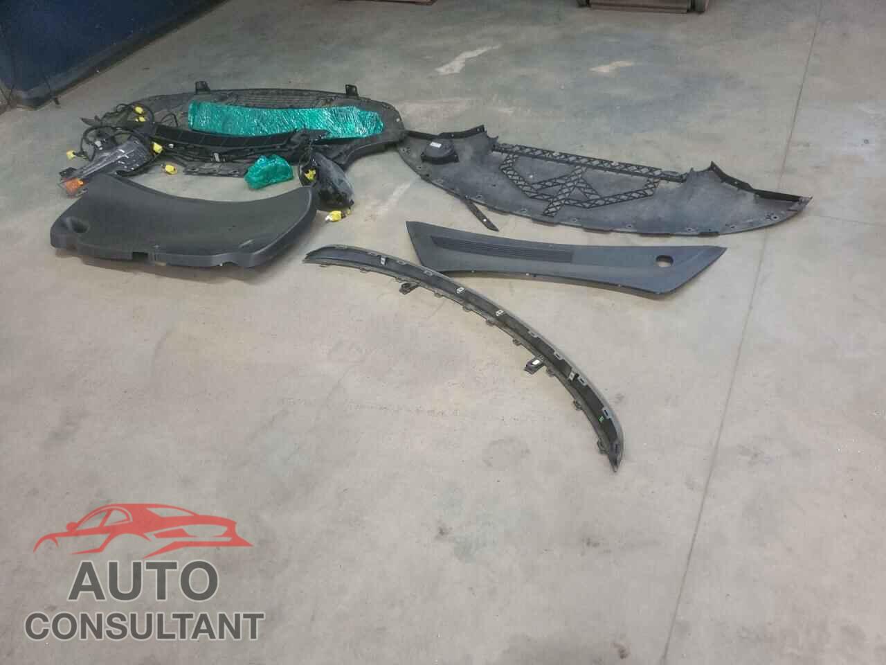 TESLA MODEL 3 2019 - 5YJ3E1EA6KF447023