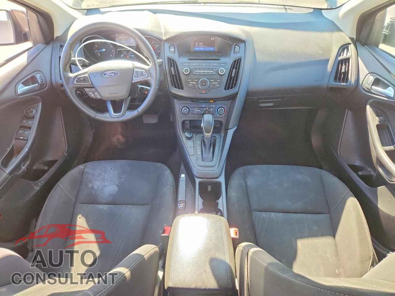 FORD FOCUS 2017 - 1FADP3F27HL227032