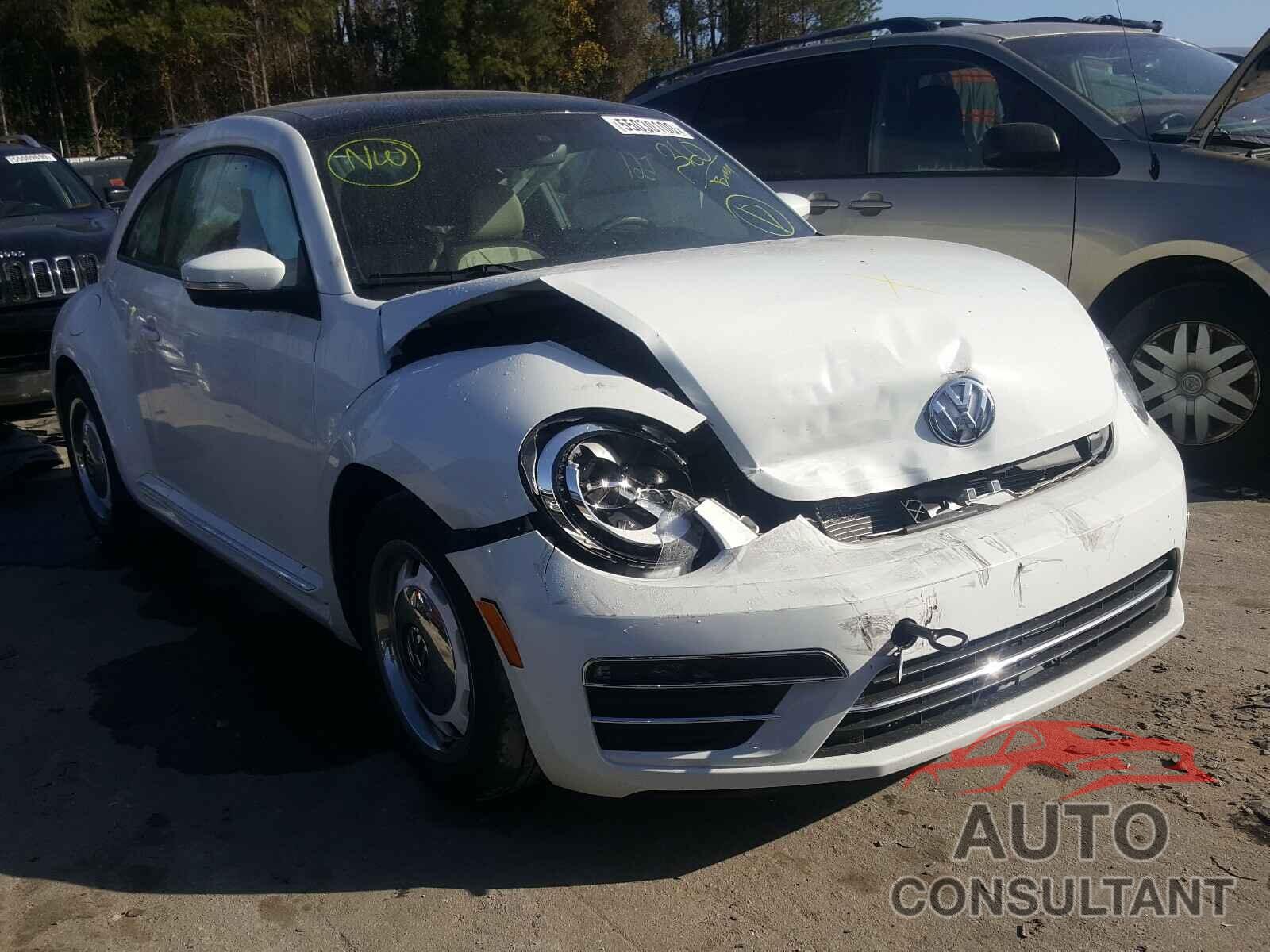 VOLKSWAGEN BEETLE 2018 - 3VWFD7AT7JM705759