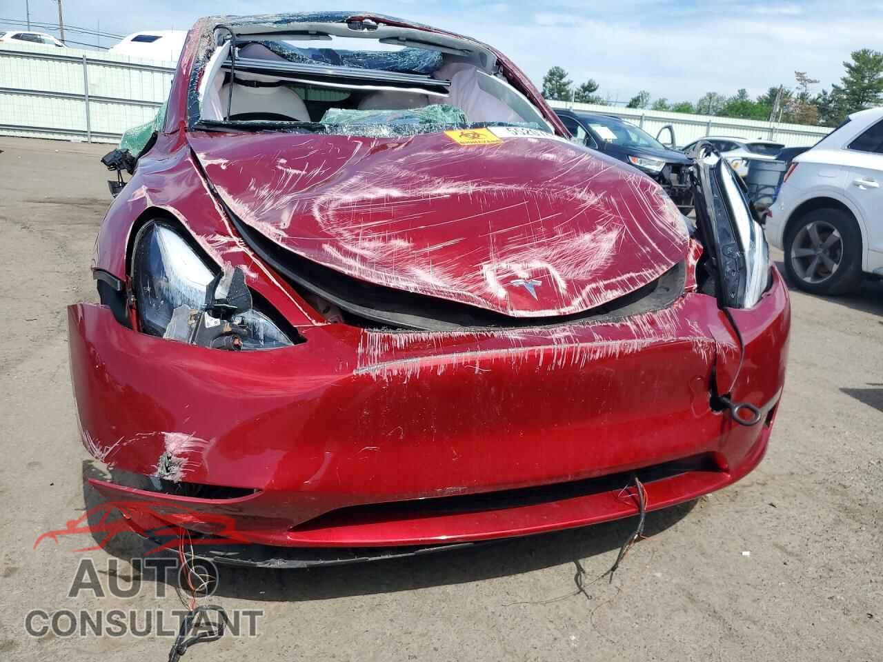TESLA MODEL Y 2024 - 7SAYGAEE7RF066622