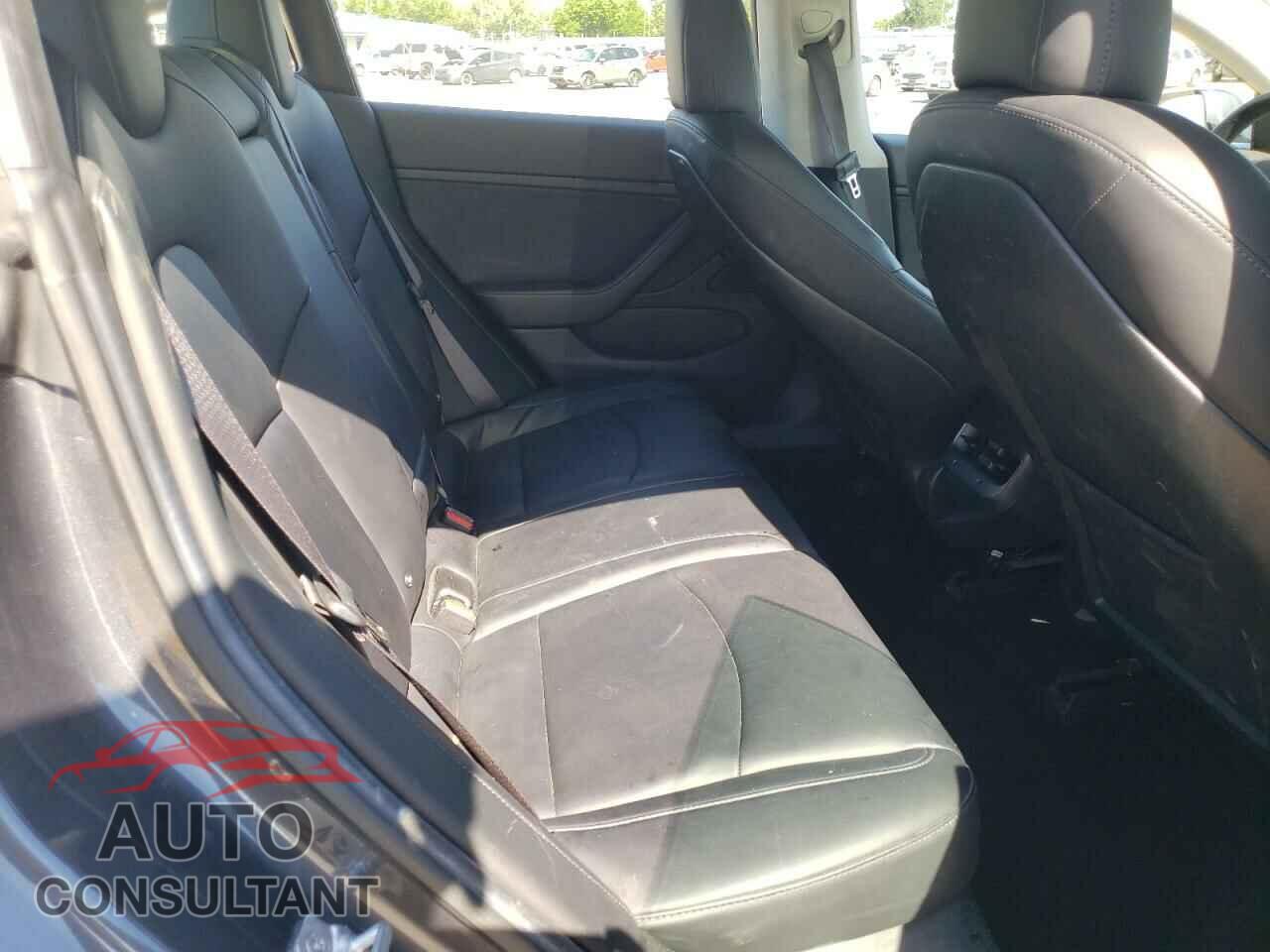 TESLA MODEL 3 2017 - 5YJ3E1EA2HF000892