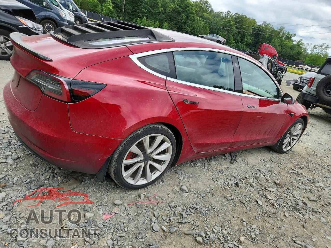 TESLA MODEL 3 2018 - 5YJ3E1EA0JF031161