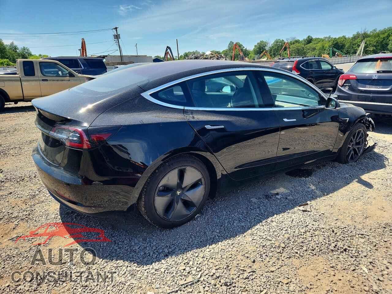 TESLA MODEL 3 2018 - 5YJ3E1EA1JF123492
