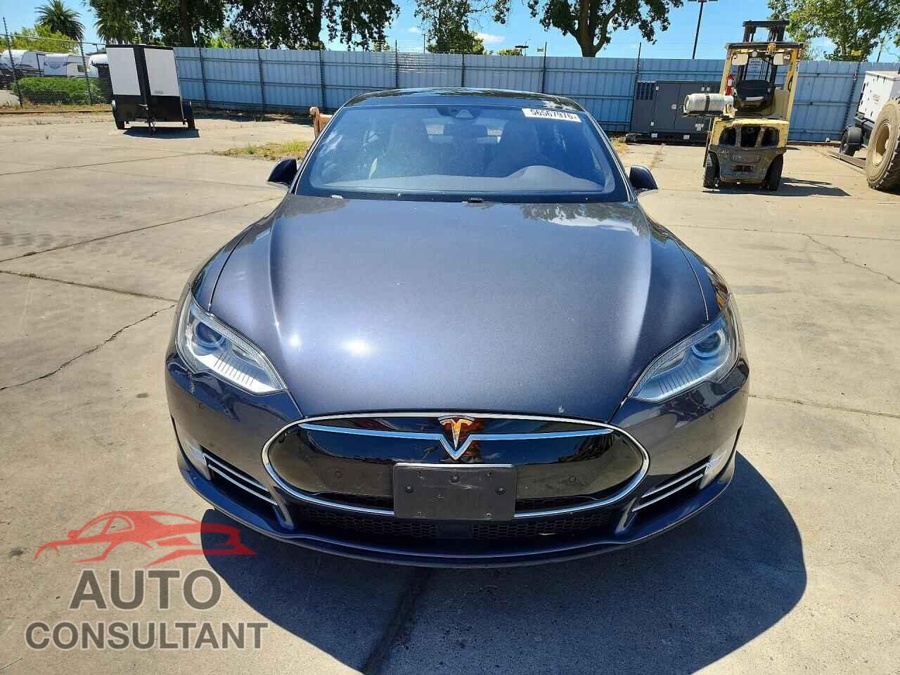 TESLA MODEL S 2015 - 5YJSA1E29FF119696
