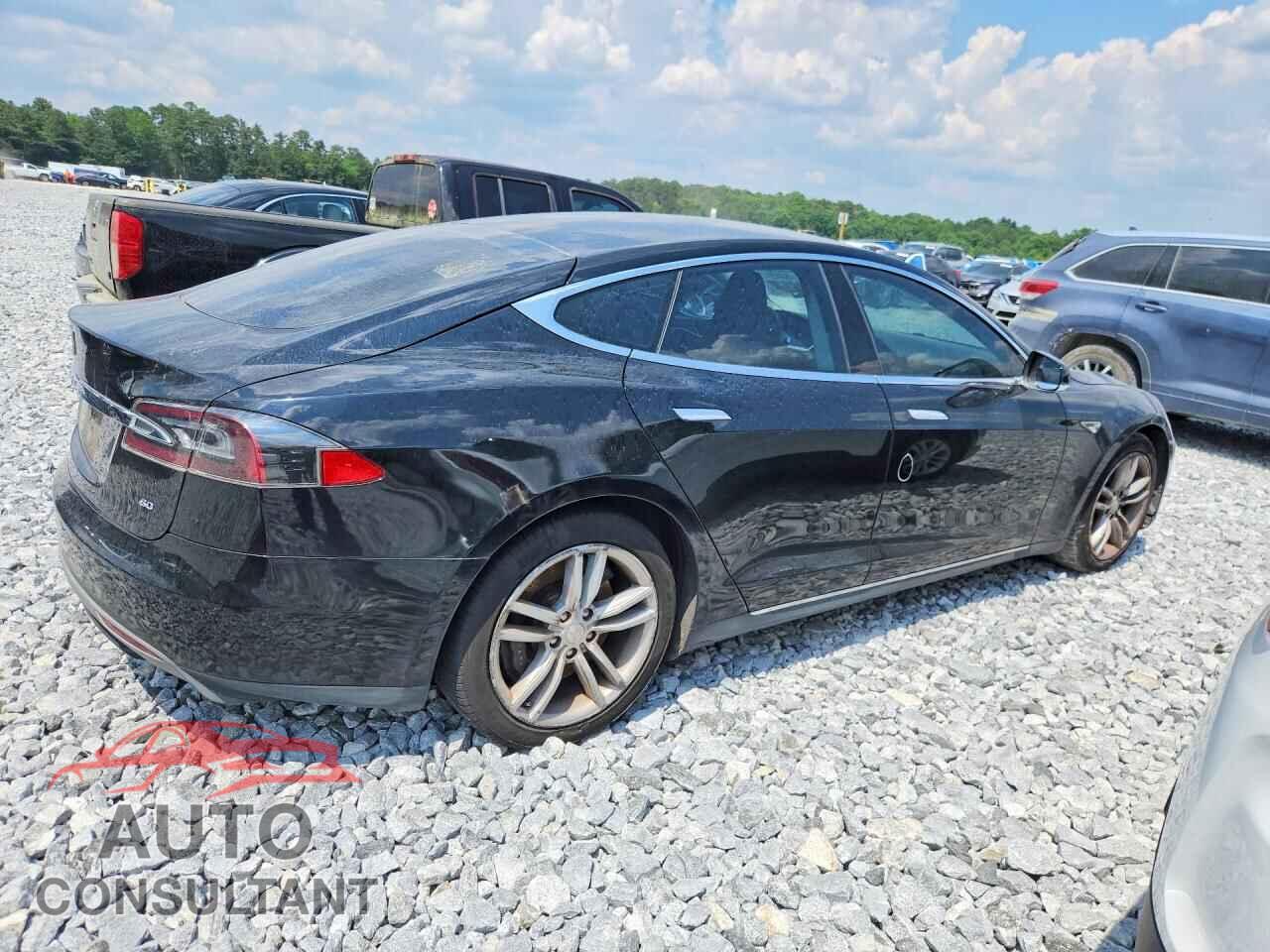 TESLA MODEL S 2013 - 5YJSA1CG9DFP07786