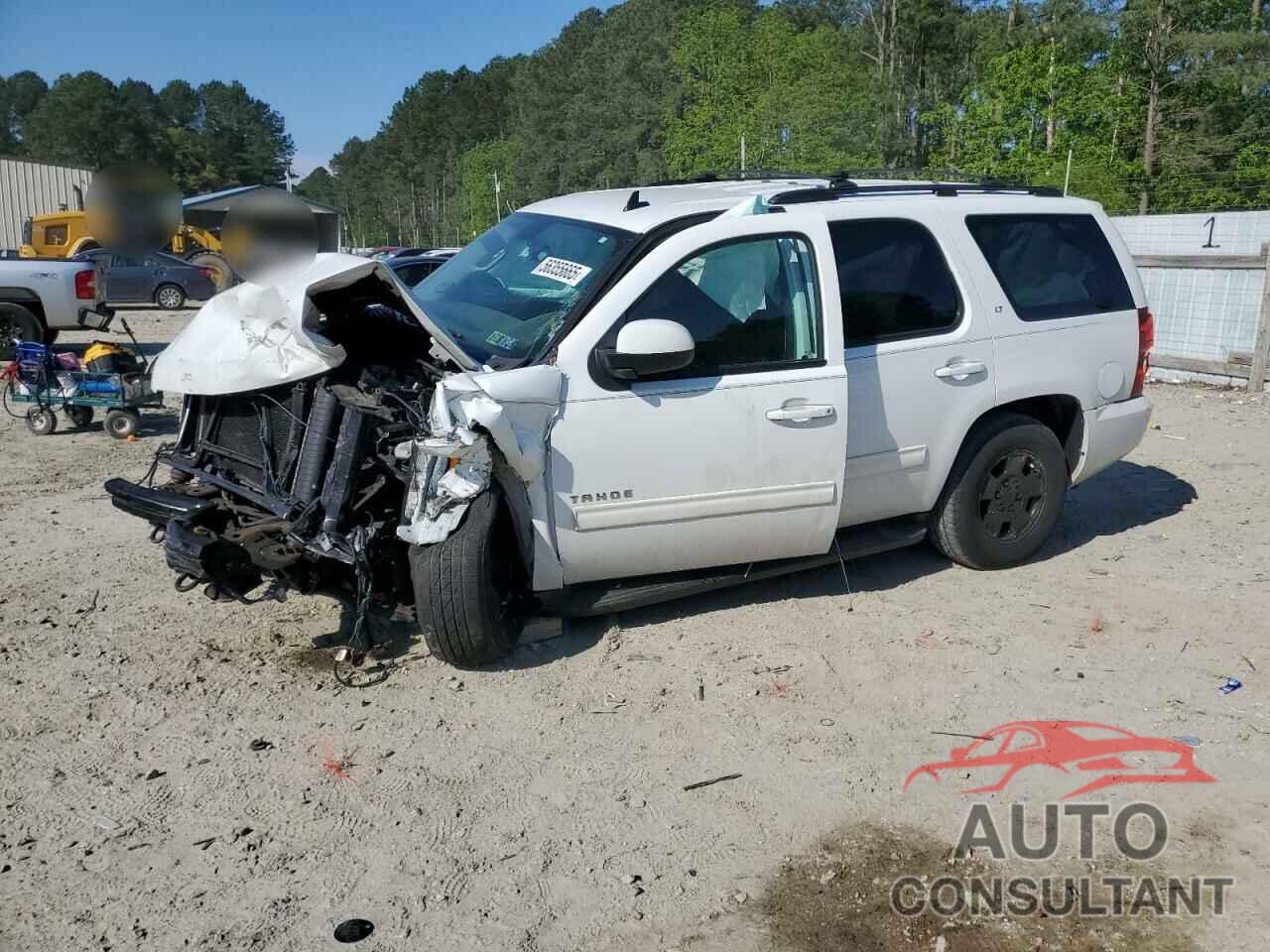 CHEVROLET TAHOE 2011 - 1GNSKBE04BR323416
