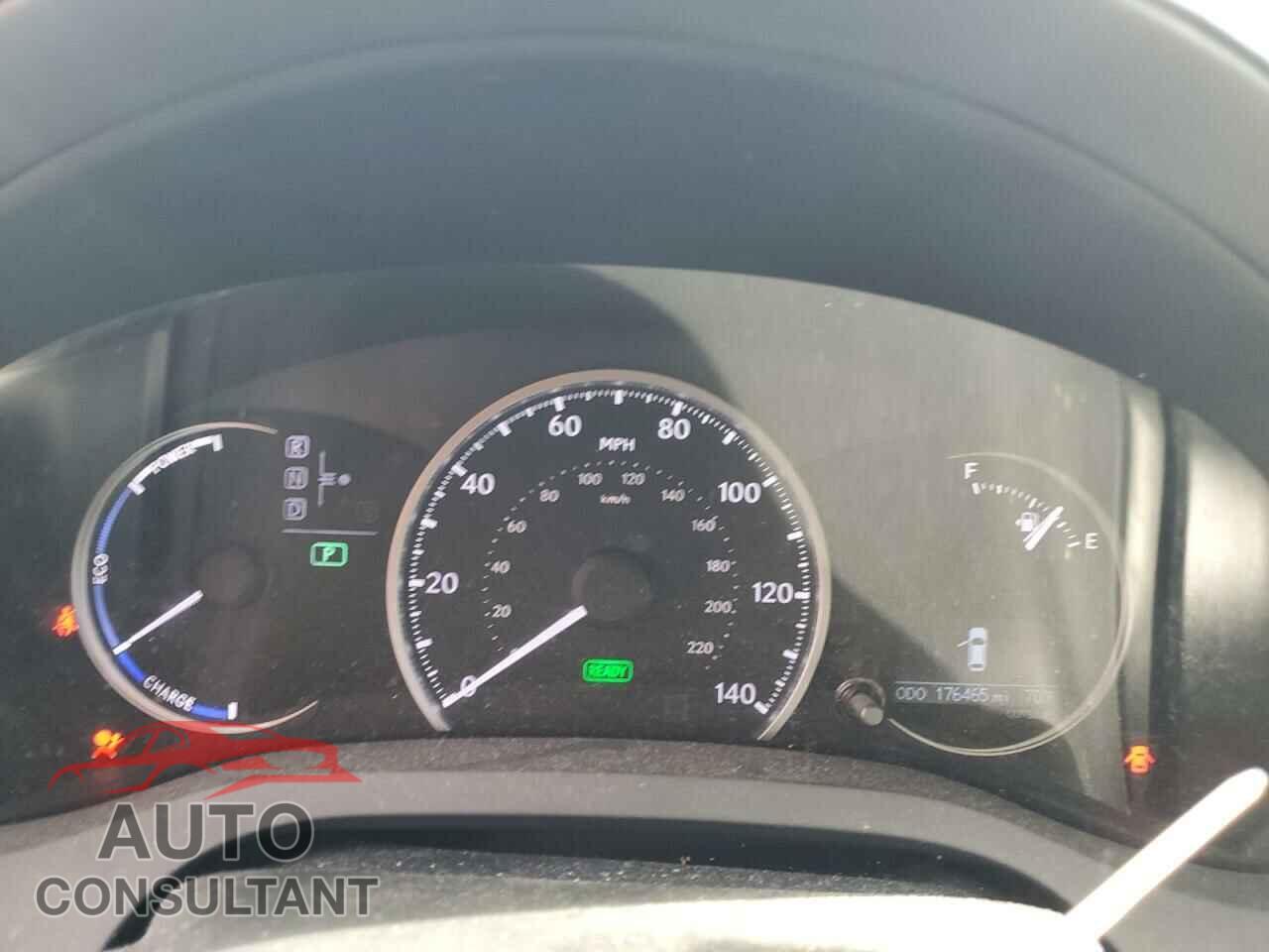LEXUS CT 200 2011 - JTHKD5BH9B2044839