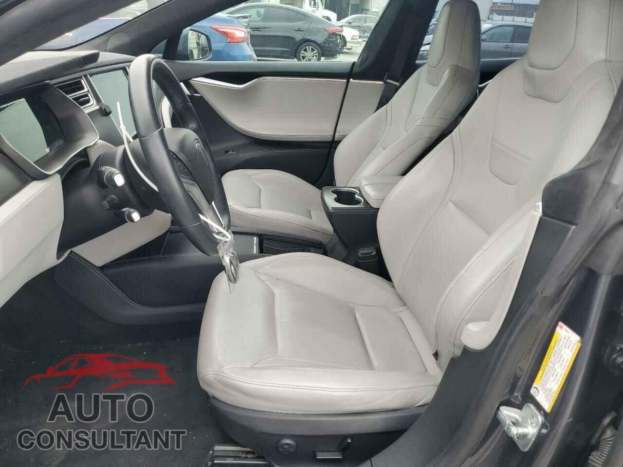 TESLA MODEL S 2015 - 5YJSA1E41FF108399