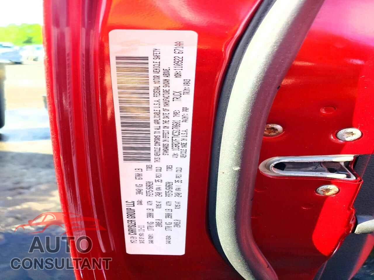 DODGE RAM 1500 2012 - 1C6RD7FTXCS170601