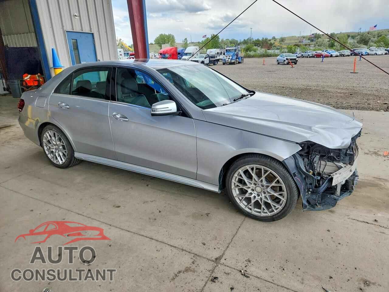 MERCEDES-BENZ E-CLASS 2015 - WDDHF6HB7FB137675