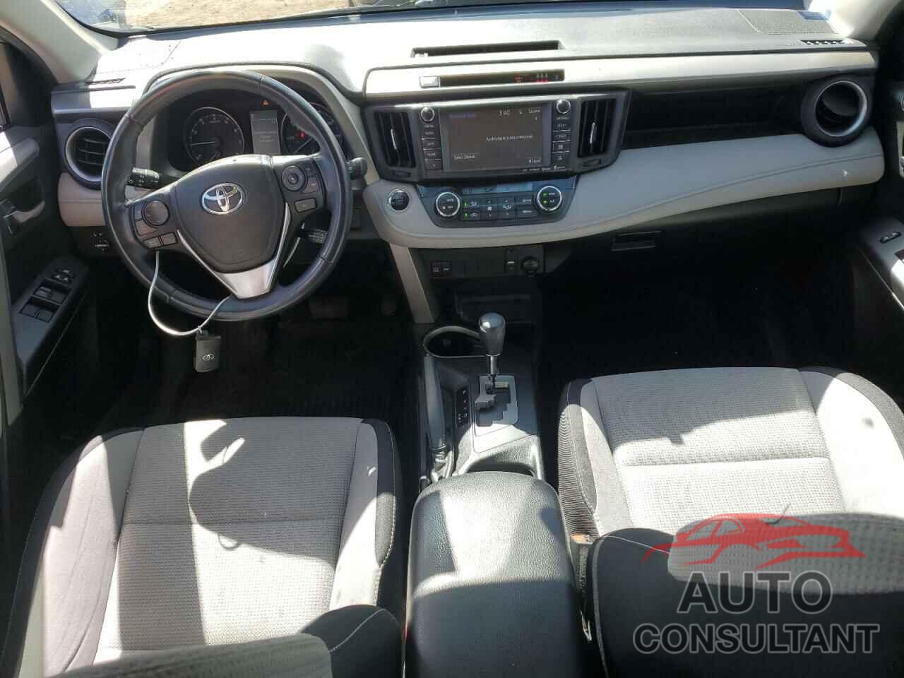 TOYOTA RAV4 2018 - 2T3RFREV6JW728675