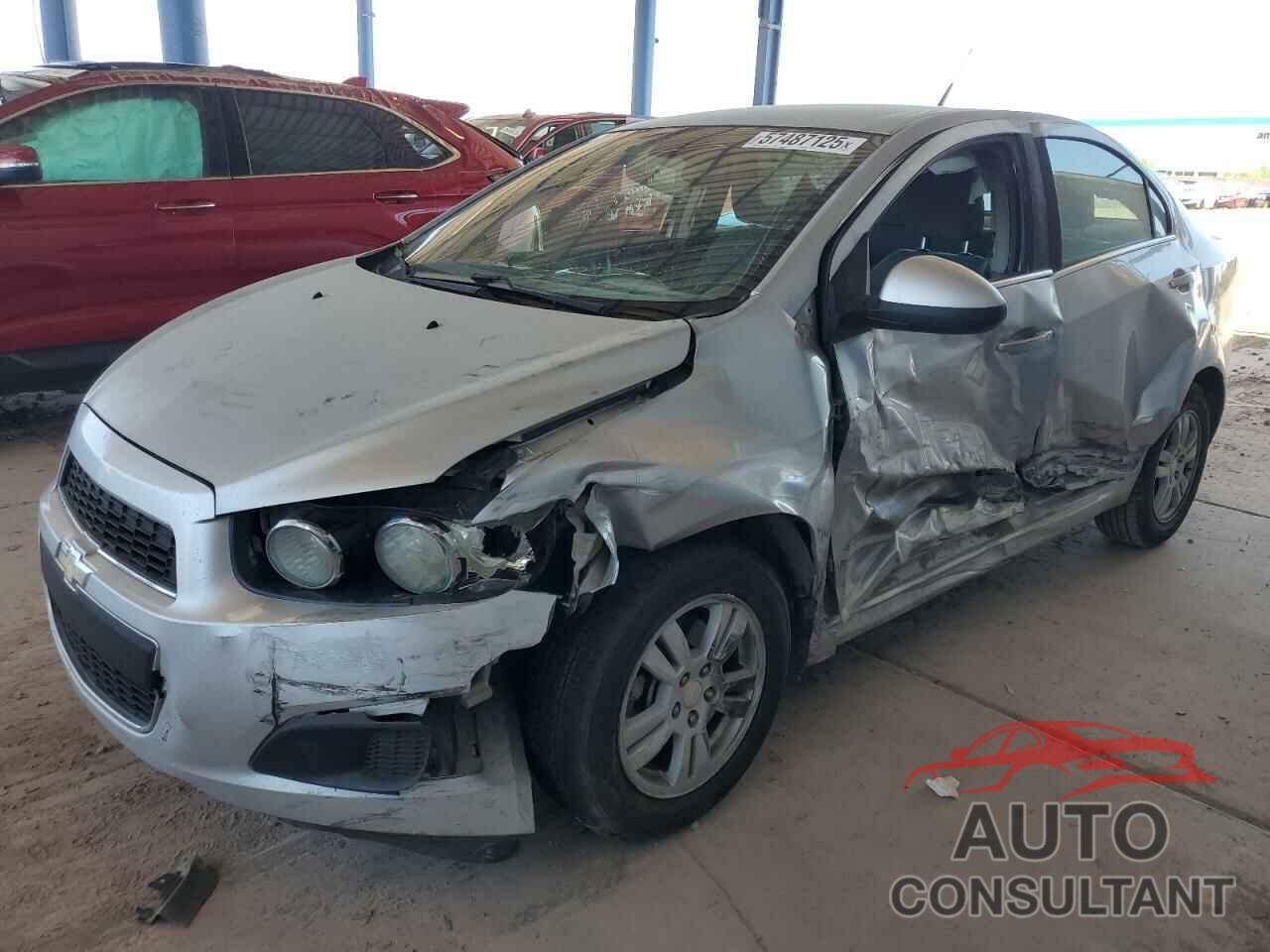 CHEVROLET SONIC 2013 - 1G1JC5SH8D4237693