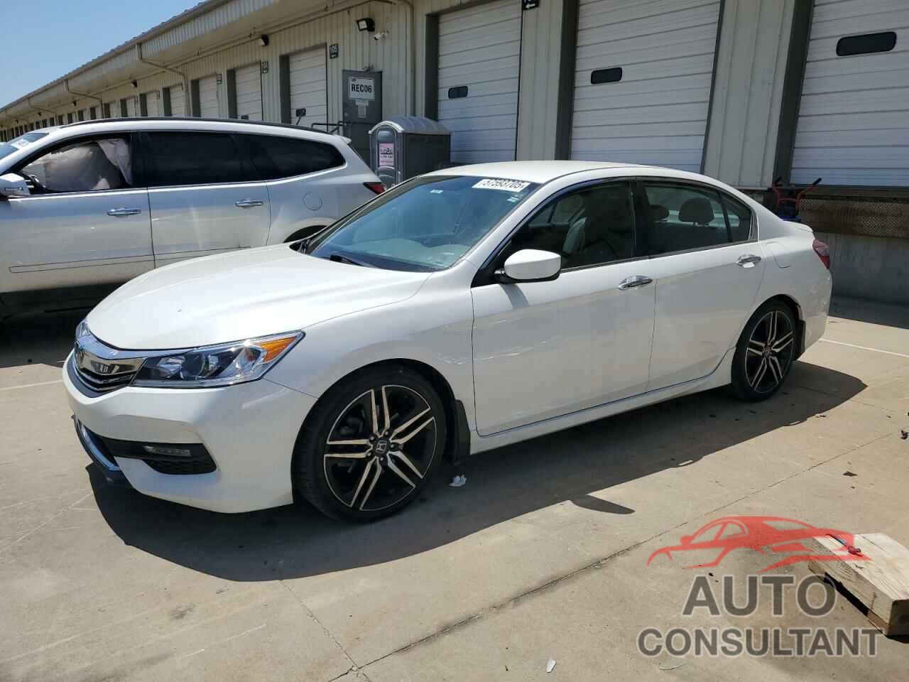 HONDA ACCORD 2017 - 1HGCR2F56HA172445