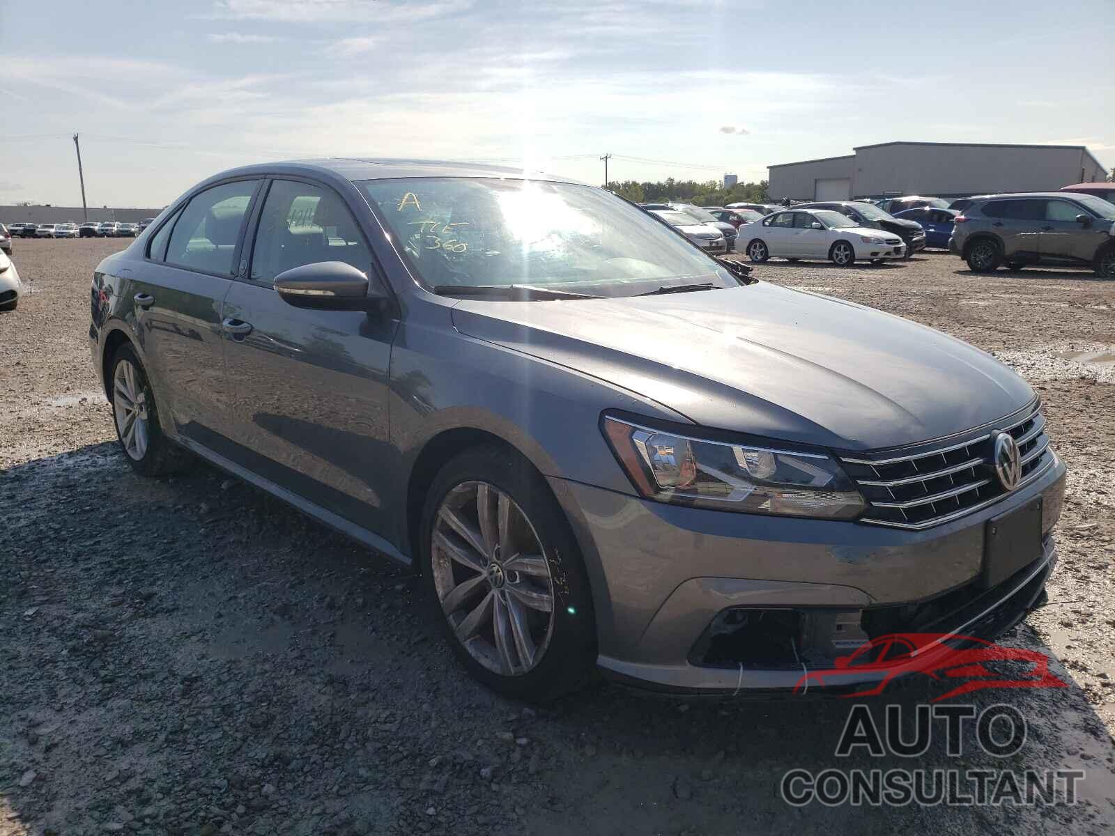 VOLKSWAGEN PASSAT 2019 - 1VWLA7A36KC013572