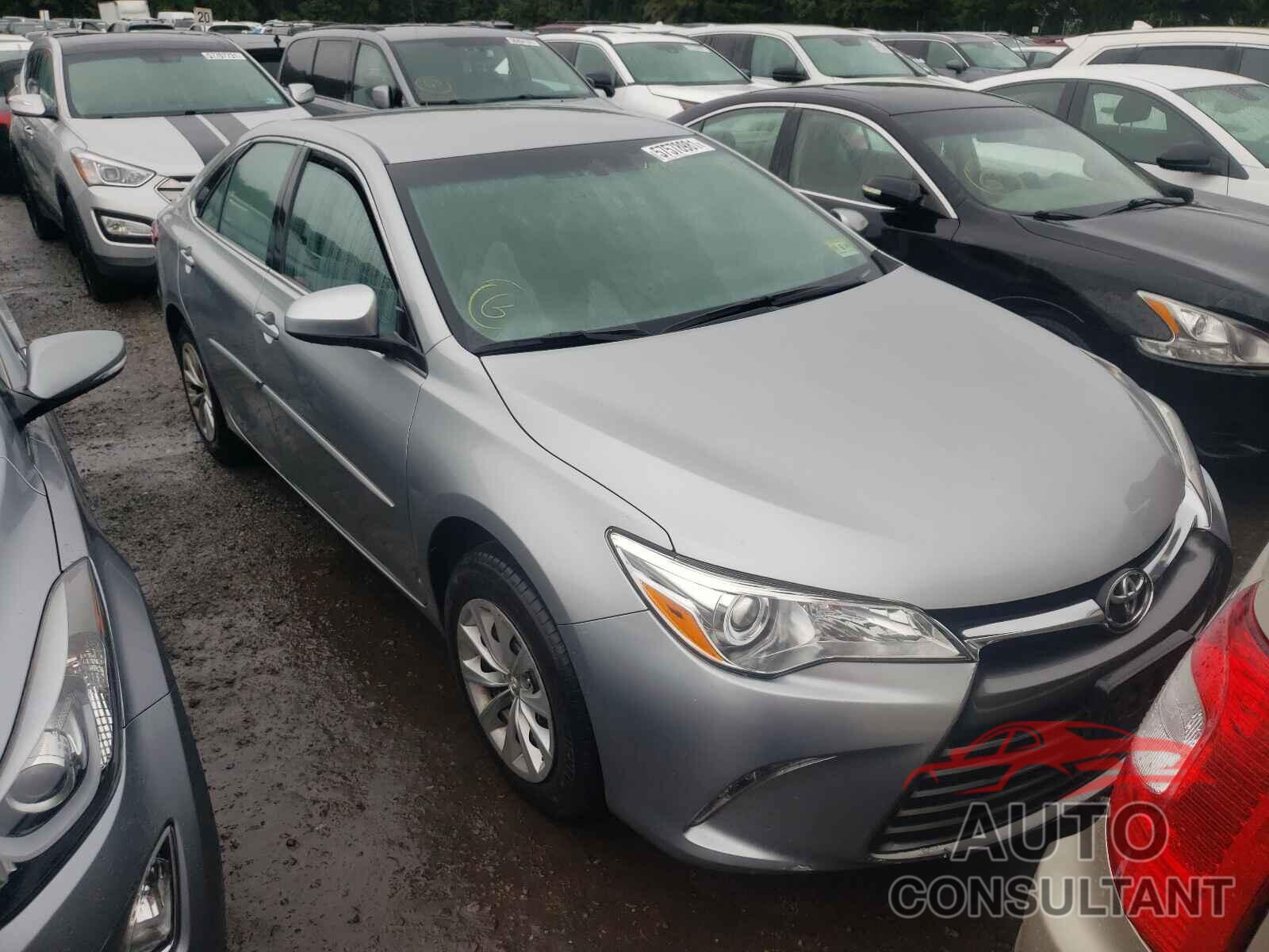 TOYOTA CAMRY 2016 - 4T4BF1FK7GR571852