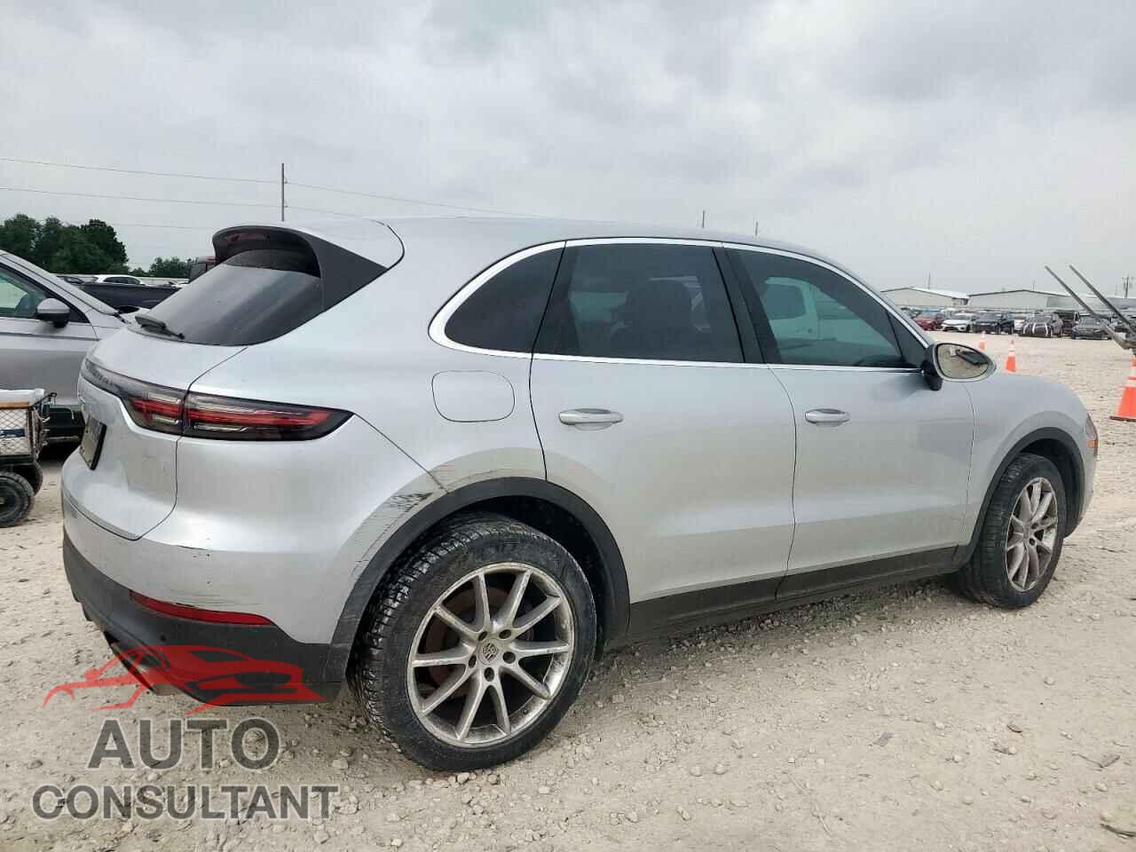 PORSCHE CAYENNE 2019 - WP1AA2AY7KDA10147