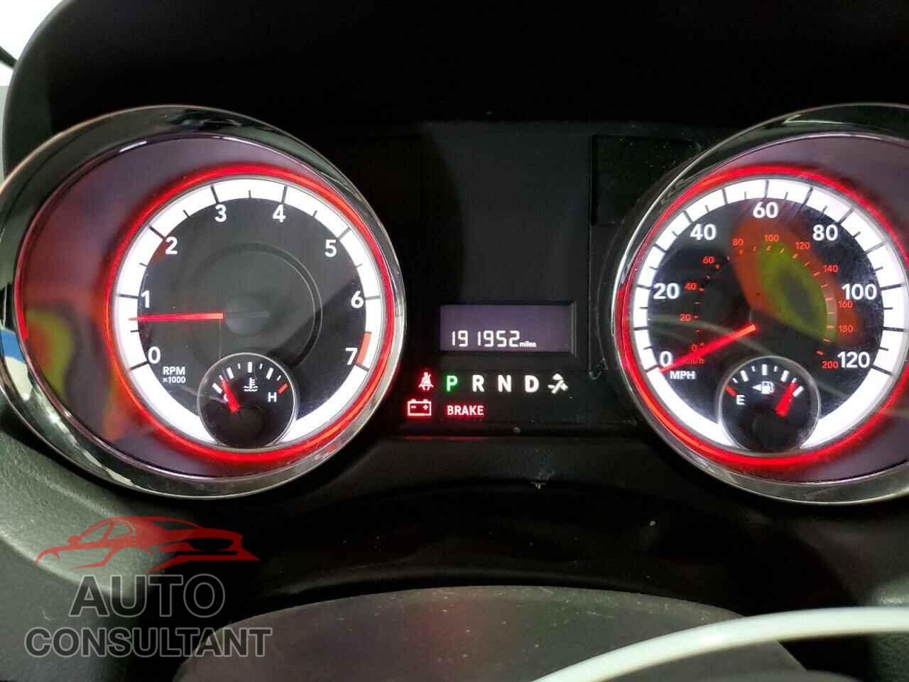 DODGE CARAVAN 2013 - 2C4RDGBG2DR562119